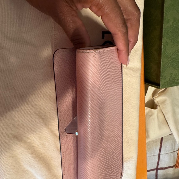 Authentic LV twist wallet - Picture 10 of 12